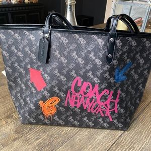 NWT AUTHENTIC COACH BAG